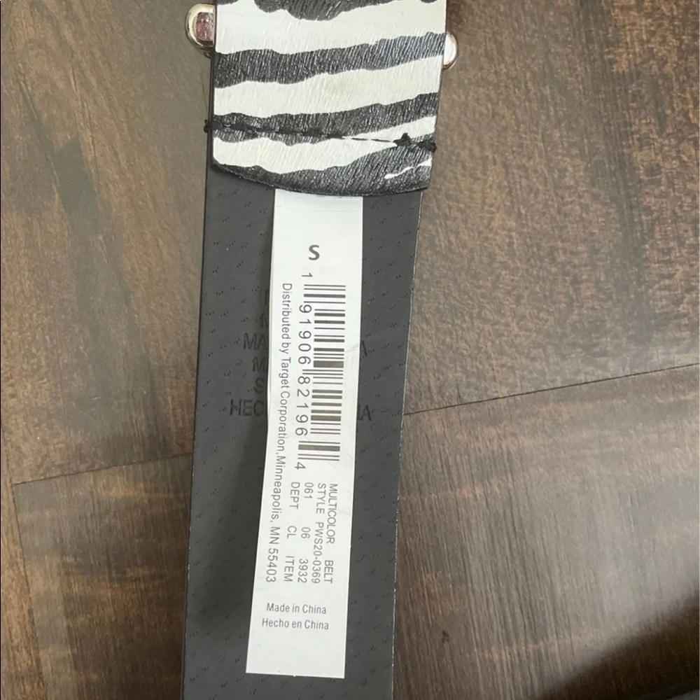 New Small Zebra Print Belt Black White Silver - Picture 4 of 6